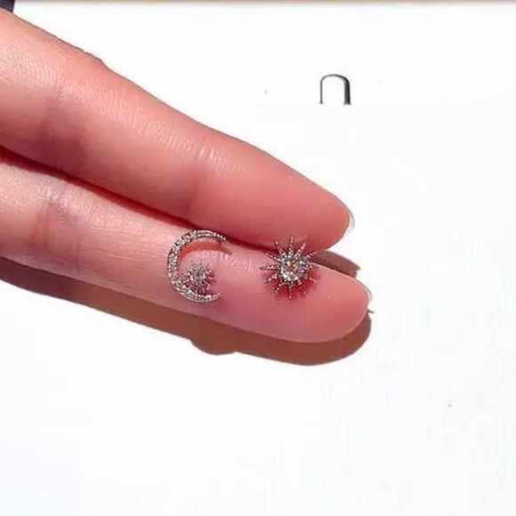 sold out❌Moon Star Stud Earrings Bohemian & Zircon - Picture 2 of 2
